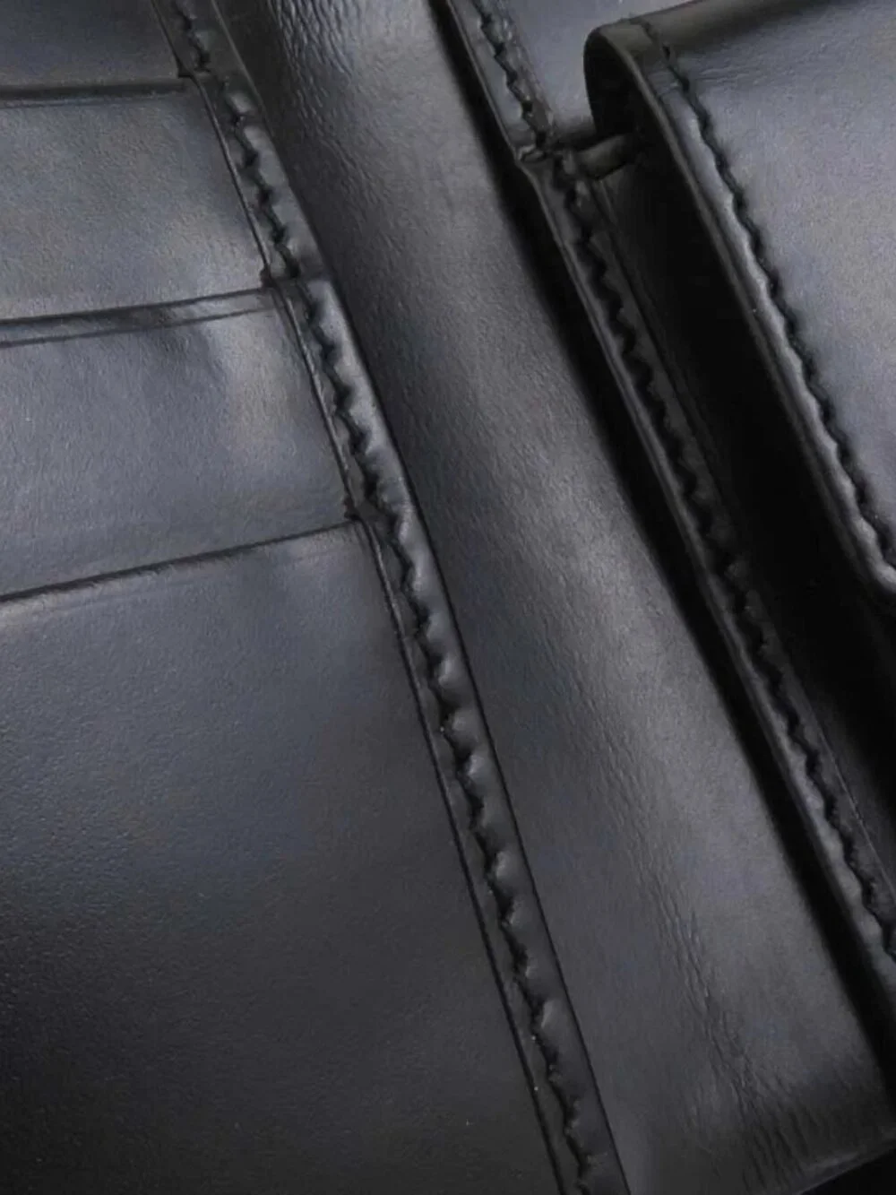 Auth GUCCI Bifold Wallet Black GG Canvas - 56493g - Picture 13 of 16